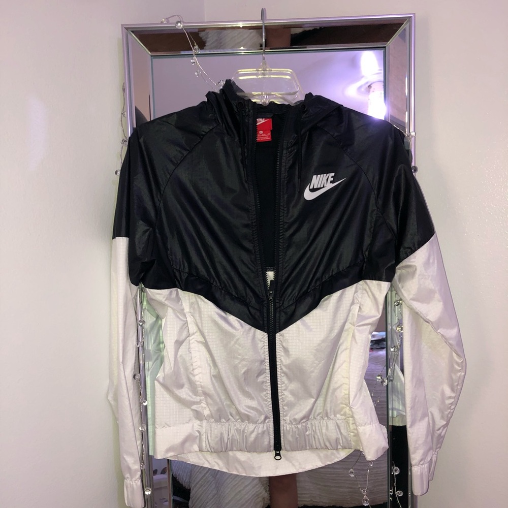 Nike windbreaker